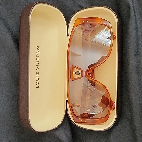 Louis Vuitton | Accessories | Extremely Rare Lv Peridot Bindi